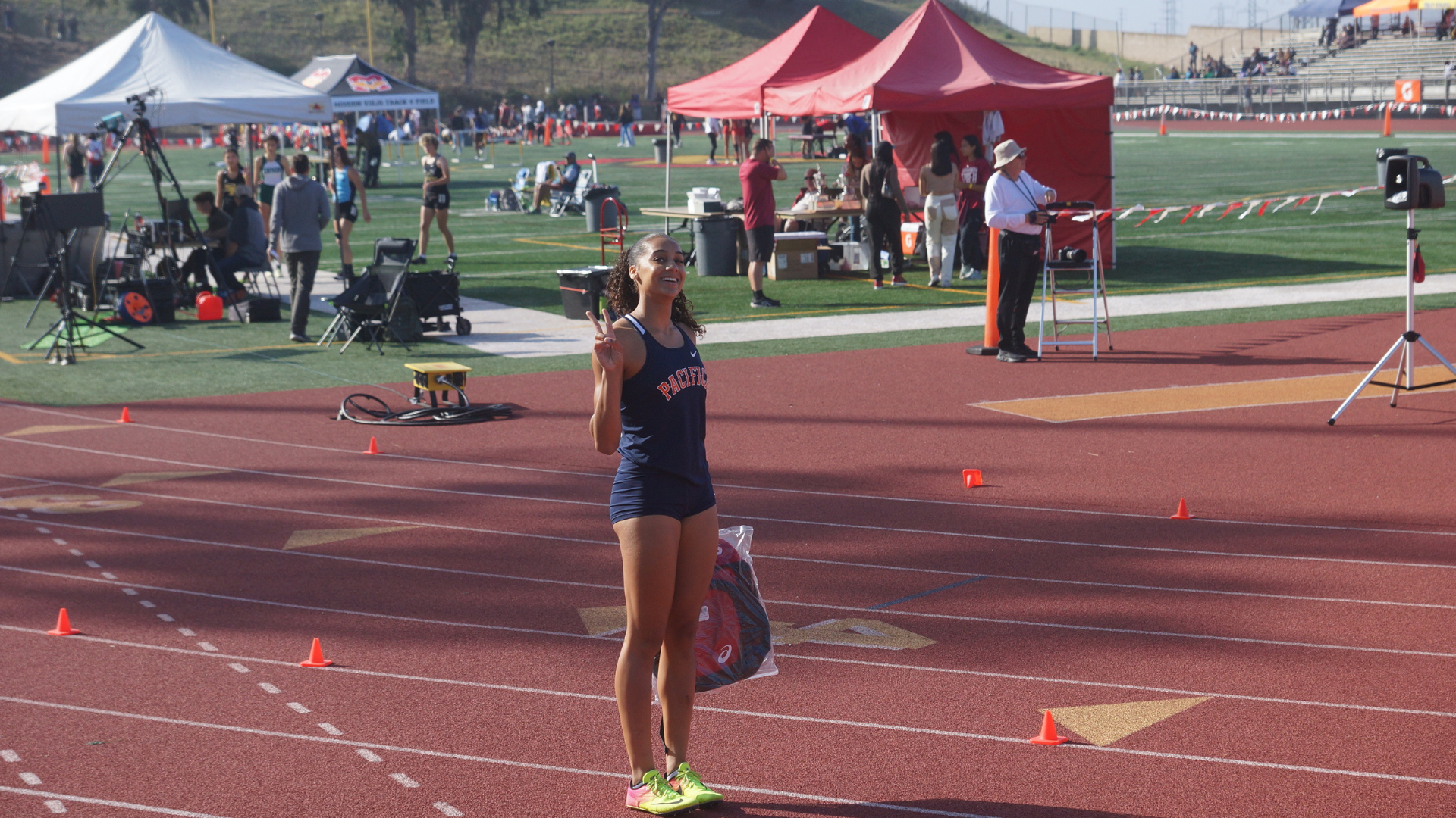 Charis Wondercheck Tied for 12th in Southern Section for 100M Hurdles